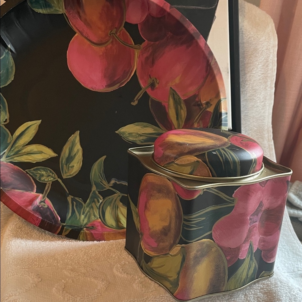 Floral Black and Pink Decorative Tin Set